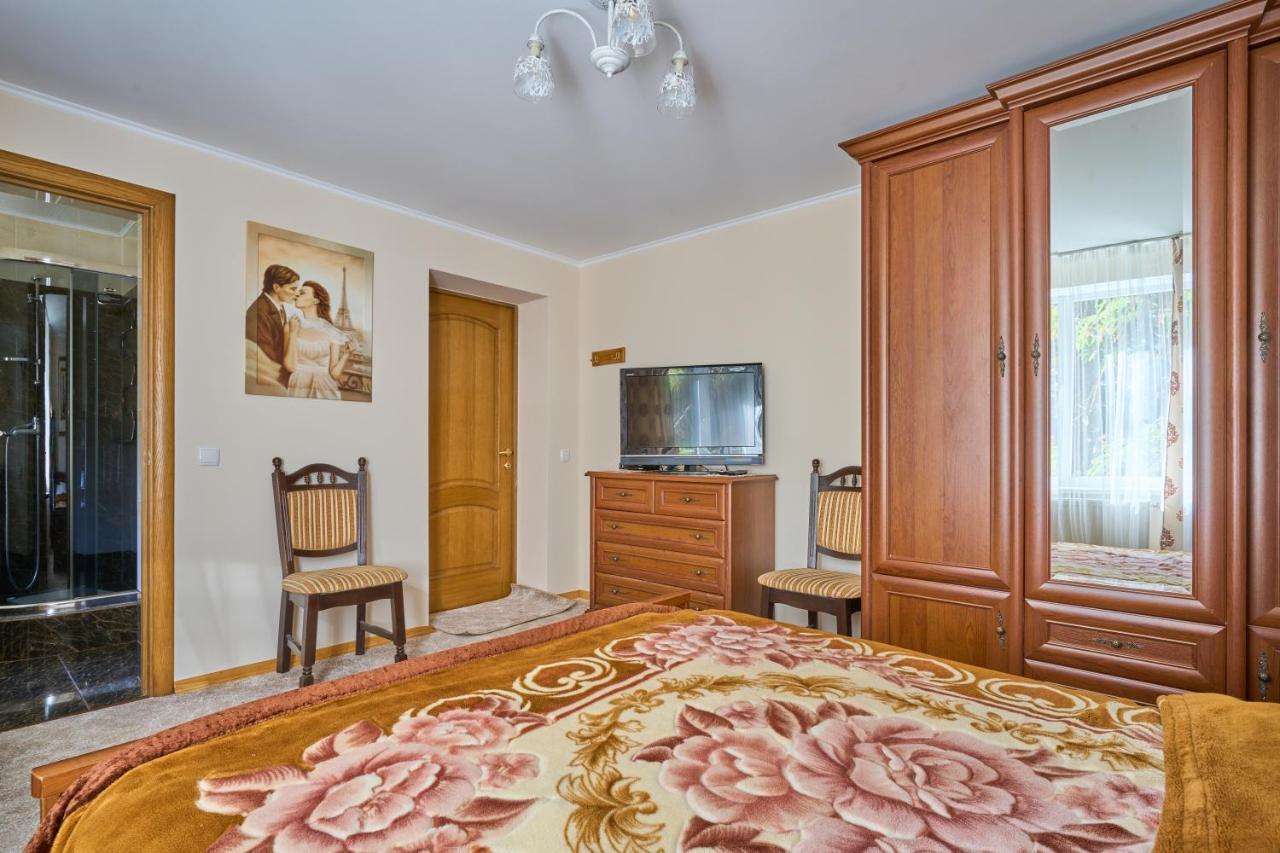 Tsaryna Sadyba Yablunytsya Extérieur photo
